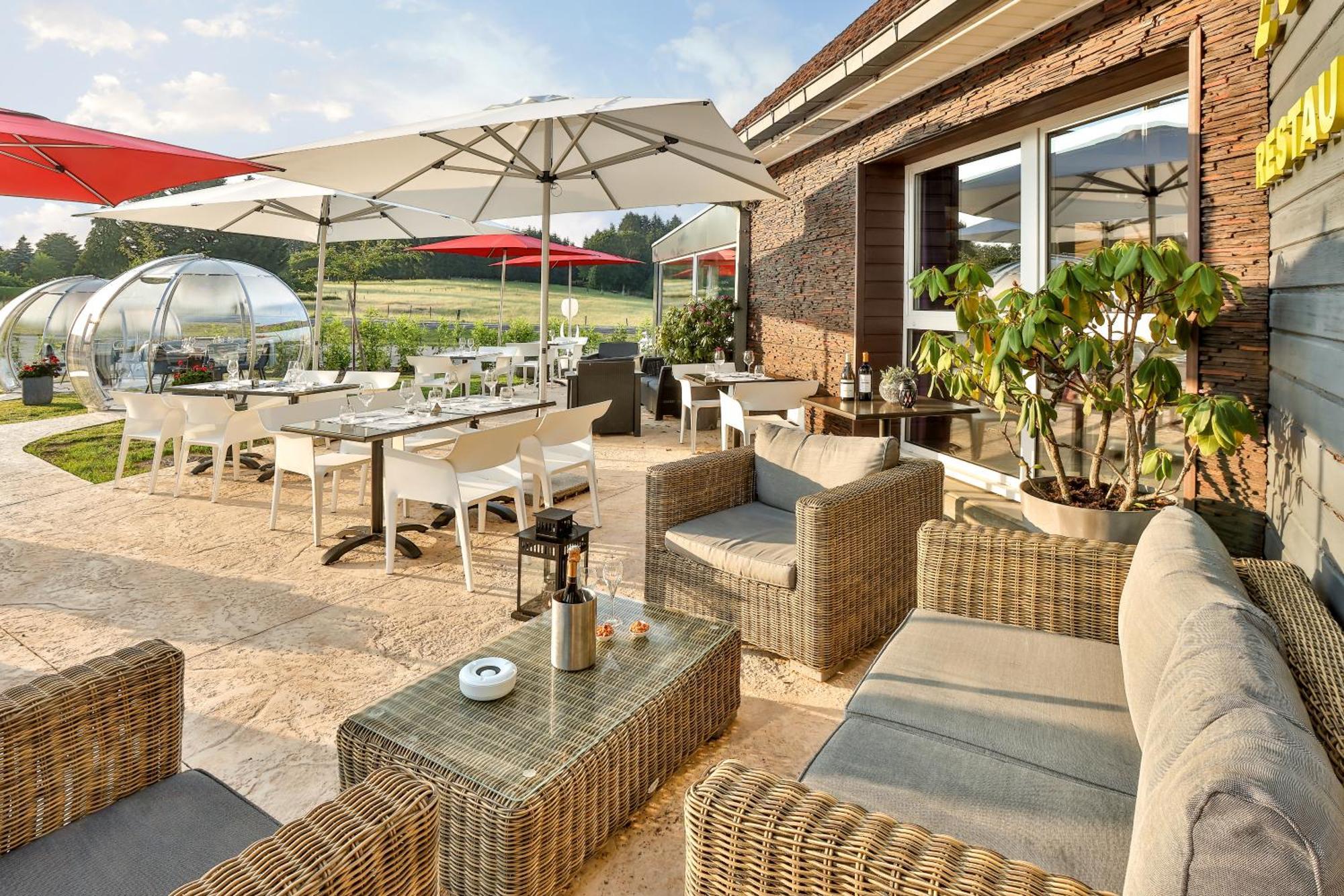 Hotel-Restaurant Logis Europa Maussac Exterior photo